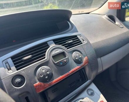 Красный Рено Сценик, объемом двигателя 1.6 л и пробегом 202 тыс. км за 5500 $, фото 6 на Automoto.ua