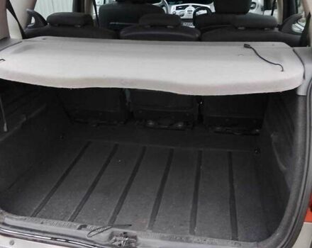 Рено Сценик 2007 в Сумах на Automoto.ua Красный Рено Сценик, объемом двигателя 1.6 л и пробегом 189 тыс. км за 4650 $, фото 6 на Automoto.ua