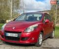 Красный Рено Сценик, объемом двигателя 1.6 л и пробегом 266 тыс. км за 6700 $, фото 1 на Automoto.ua