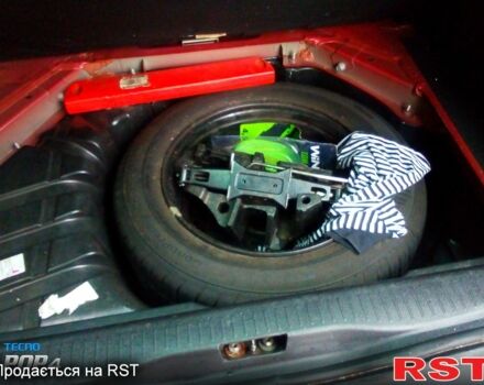 Рено Сценик 2010 в Ровно на Automoto.ua Красный Рено Сценик, объемом двигателя 1.5 л и пробегом 252 тыс. км за 6500 $, фото 5 на Automoto.ua