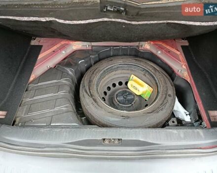 Рено Сценик 2010 в Чернигове на Automoto.ua Красный Рено Сценик, объемом двигателя 1.6 л и пробегом 217 тыс. км за 7500 $, фото 24 на Automoto.ua