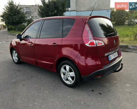 Красный Рено Сценик, объемом двигателя 1.5 л и пробегом 350 тыс. км за 5700 $, фото 7 на Automoto.ua