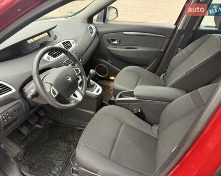 Красный Рено Сценик, объемом двигателя 1.46 л и пробегом 185 тыс. км за 7900 $, фото 10 на Automoto.ua