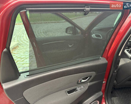 Красный Рено Сценик, объемом двигателя 1.46 л и пробегом 185 тыс. км за 7900 $, фото 12 на Automoto.ua