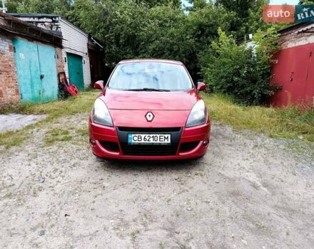 Рено Сценик 2010 в Чернигове на Automoto.ua Красный Рено Сценик, объемом двигателя 1.6 л и пробегом 217 тыс. км за 7500 $, фото 2 на Automoto.ua
