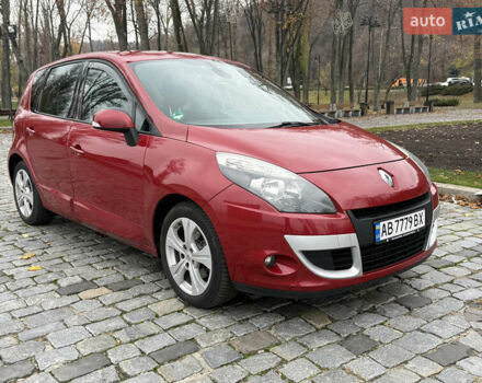 Красный Рено Сценик, объемом двигателя 1.46 л и пробегом 185 тыс. км за 7900 $, фото 2 на Automoto.ua