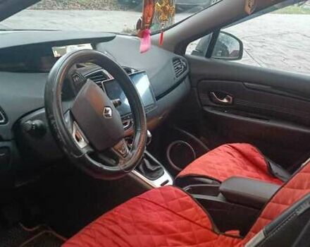 Красный Рено Сценик, объемом двигателя 1.87 л и пробегом 264 тыс. км за 8300 $, фото 13 на Automoto.ua