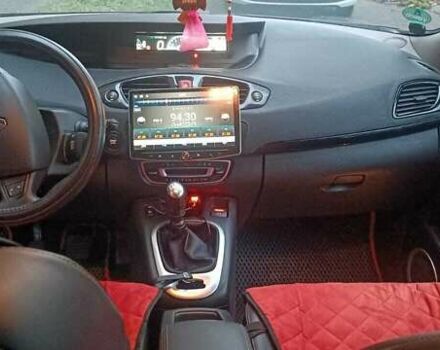 Красный Рено Сценик, объемом двигателя 1.87 л и пробегом 264 тыс. км за 8300 $, фото 15 на Automoto.ua