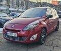 Красный Рено Сценик, объемом двигателя 1.4 л и пробегом 200 тыс. км за 8800 $, фото 1 на Automoto.ua