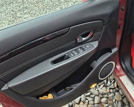 Красный Рено Сценик, объемом двигателя 1.6 л и пробегом 237 тыс. км за 7500 $, фото 5 на Automoto.ua