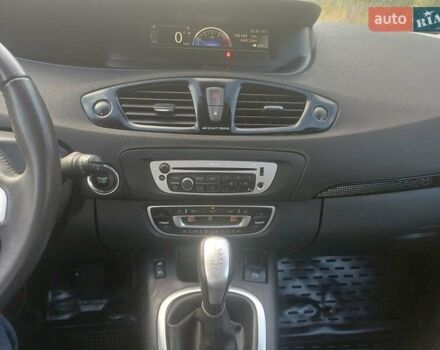 Рено Сценик 2012 в Ковель на Automoto.ua Красный Рено Сценик, объемом двигателя 1.46 л и пробегом 140 тыс. км за 9700 $, фото 18 на Automoto.ua