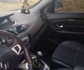Красный Рено Сценик, объемом двигателя 1.6 л и пробегом 240 тыс. км за 7800 $, фото 8 на Automoto.ua