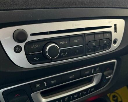 Красный Рено Сценик, объемом двигателя 1.5 л и пробегом 135 тыс. км за 12100 $, фото 16 на Automoto.ua