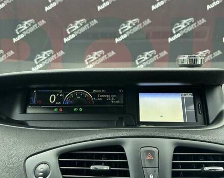 Червоний Рено Сценік, об'ємом двигуна 2 л та пробігом 176 тис. км за 9000 $, фото 26 на Automoto.ua