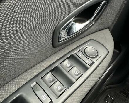 Червоний Рено Сценік, об'ємом двигуна 2 л та пробігом 176 тис. км за 9000 $, фото 22 на Automoto.ua