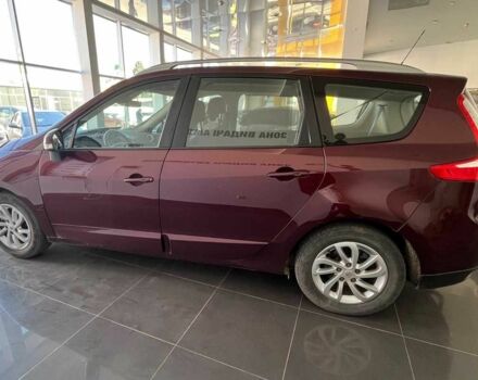 Красный Рено Сценик, объемом двигателя 1.5 л и пробегом 135 тыс. км за 12100 $, фото 4 на Automoto.ua