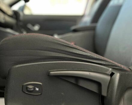 Красный Рено Сценик, объемом двигателя 1.5 л и пробегом 135 тыс. км за 12100 $, фото 23 на Automoto.ua