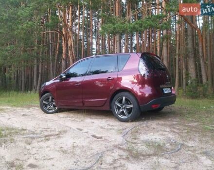 Красный Рено Сценик, объемом двигателя 1.6 л и пробегом 270 тыс. км за 10400 $, фото 8 на Automoto.ua