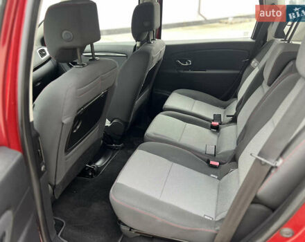 Красный Рено Сценик, объемом двигателя 1.5 л и пробегом 228 тыс. км за 8700 $, фото 45 на Automoto.ua
