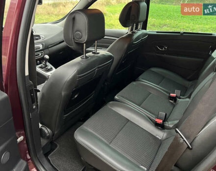 Красный Рено Сценик, объемом двигателя 1.5 л и пробегом 245 тыс. км за 5500 $, фото 12 на Automoto.ua