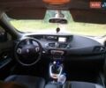 Красный Рено Сценик, объемом двигателя 1.6 л и пробегом 270 тыс. км за 10400 $, фото 4 на Automoto.ua
