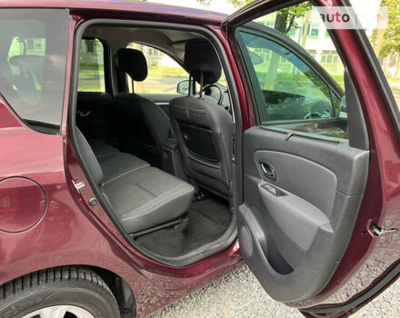 Червоний Рено Сценік, об'ємом двигуна 1.5 л та пробігом 198 тис. км за 8499 $, фото 4 на Automoto.ua