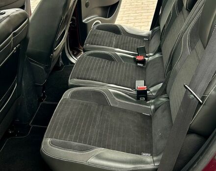 Красный Рено Сценик, объемом двигателя 1.6 л и пробегом 203 тыс. км за 8700 $, фото 7 на Automoto.ua