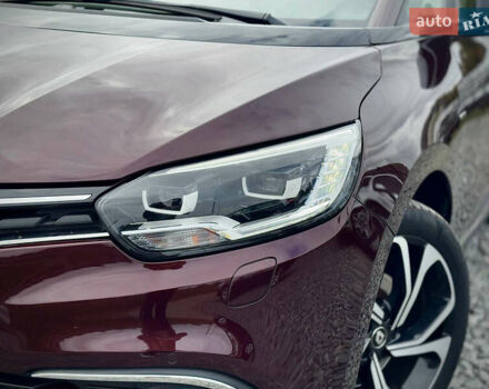 Красный Рено Сценик, объемом двигателя 1.33 л и пробегом 41 тыс. км за 16300 $, фото 16 на Automoto.ua