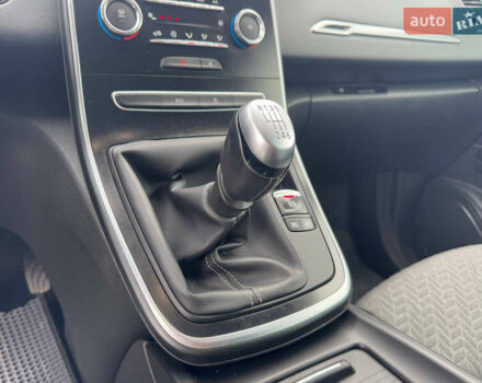 Красный Рено Сценик, объемом двигателя 1.33 л и пробегом 41 тыс. км за 16300 $, фото 64 на Automoto.ua