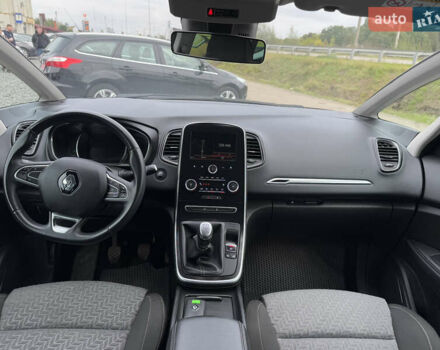 Красный Рено Сценик, объемом двигателя 1.33 л и пробегом 41 тыс. км за 16500 $, фото 38 на Automoto.ua