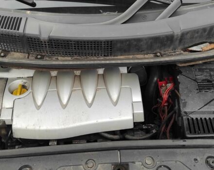 Красный Рено Сценик, объемом двигателя 1.6 л и пробегом 228 тыс. км за 4500 $, фото 16 на Automoto.ua