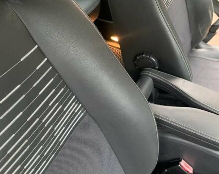 Красный Рено Сценик, объемом двигателя 1.6 л и пробегом 211 тыс. км за 4800 $, фото 1 на Automoto.ua