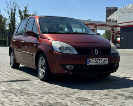 Красный Рено Сценик, объемом двигателя 1.5 л и пробегом 380 тыс. км за 4500 $, фото 1 на Automoto.ua