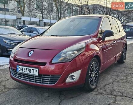 Красный Рено Сценик, объемом двигателя 1.4 л и пробегом 200 тыс. км за 8800 $, фото 1 на Automoto.ua