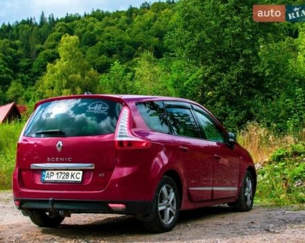 Красный Рено Сценик, объемом двигателя 1.6 л и пробегом 349 тыс. км за 7000 $, фото 1 на Automoto.ua