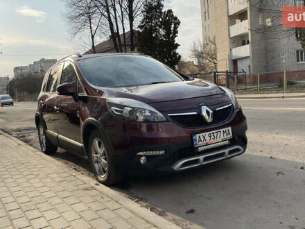 Рено Сценік 2013 у Львові на Automoto.ua Червоний Рено Сценік, об'ємом двигуна 1.6 л та пробігом 135 тис. км за 9999 $, фото 1 на Automoto.ua