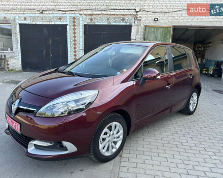 Красный Рено Сценик, объемом двигателя 1.5 л и пробегом 205 тыс. км за 9450 $, фото 1 на Automoto.ua