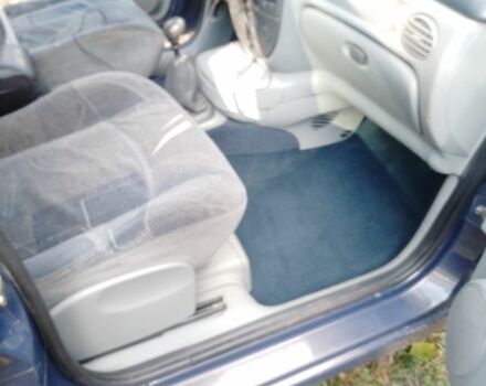 Рено Сценик, объемом двигателя 2 л и пробегом 345 тыс. км за 2800 $, фото 8 на Automoto.ua