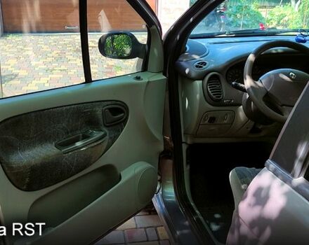 Рено Сценик, объемом двигателя 1.6 л и пробегом 312 тыс. км за 3700 $, фото 2 на Automoto.ua