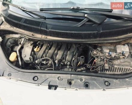 Рено Сценик, объемом двигателя 2 л и пробегом 254 тыс. км за 4300 $, фото 24 на Automoto.ua