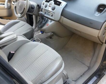 Рено Сценик, объемом двигателя 2 л и пробегом 138 тыс. км за 5200 $, фото 15 на Automoto.ua