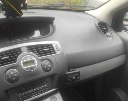 Рено Сценик, объемом двигателя 2 л и пробегом 300 тыс. км за 4900 $, фото 2 на Automoto.ua