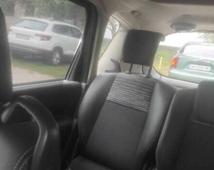 Рено Сценик, объемом двигателя 2 л и пробегом 300 тыс. км за 4900 $, фото 7 на Automoto.ua