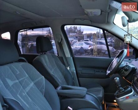 Рено Сценік, об'ємом двигуна 2 л та пробігом 283 тис. км за 3900 $, фото 29 на Automoto.ua