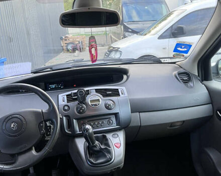Рено Сценик, объемом двигателя 1.6 л и пробегом 140 тыс. км за 4600 $, фото 8 на Automoto.ua