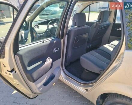 Рено Сценик, объемом двигателя 1.6 л и пробегом 235 тыс. км за 5200 $, фото 11 на Automoto.ua