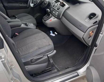 Рено Сценик, объемом двигателя 2 л и пробегом 289 тыс. км за 6499 $, фото 8 на Automoto.ua