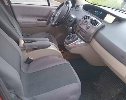 Рено Сценик, объемом двигателя 1.5 л и пробегом 350 тыс. км за 4299 $, фото 10 на Automoto.ua
