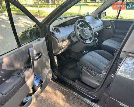 Рено Сценик, объемом двигателя 1.6 л и пробегом 167 тыс. км за 4699 $, фото 12 на Automoto.ua