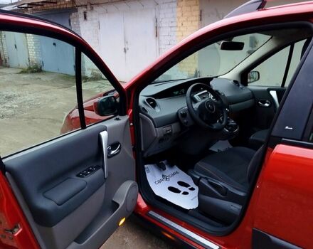 Рено Сценик, объемом двигателя 2 л и пробегом 171 тыс. км за 6250 $, фото 9 на Automoto.ua